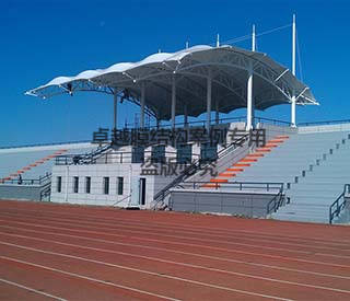 長春一汽高等?？茖W校操場膜結(jié)構(gòu)看臺