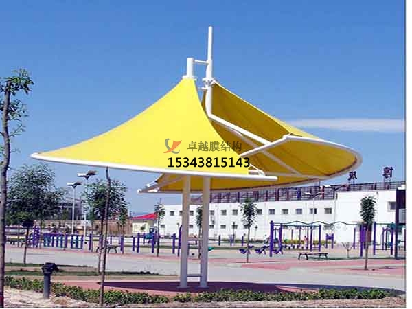 安陽商業(yè)廣場(chǎng)<font color='red'>張拉膜結(jié)構(gòu)</font>景觀棚/雨棚設(shè)計(jì)搭建 　　