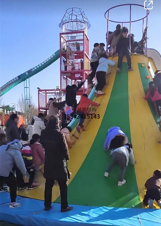 刺激好玩的火山攀巖你有沒(méi)有體驗(yàn)過(guò)？