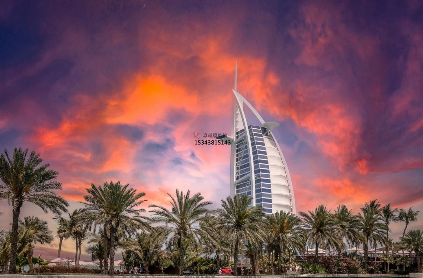 ?？谏虡I(yè)廣場膜結(jié)構(gòu)——海口膜結(jié)構(gòu)公司專業(yè)廠家