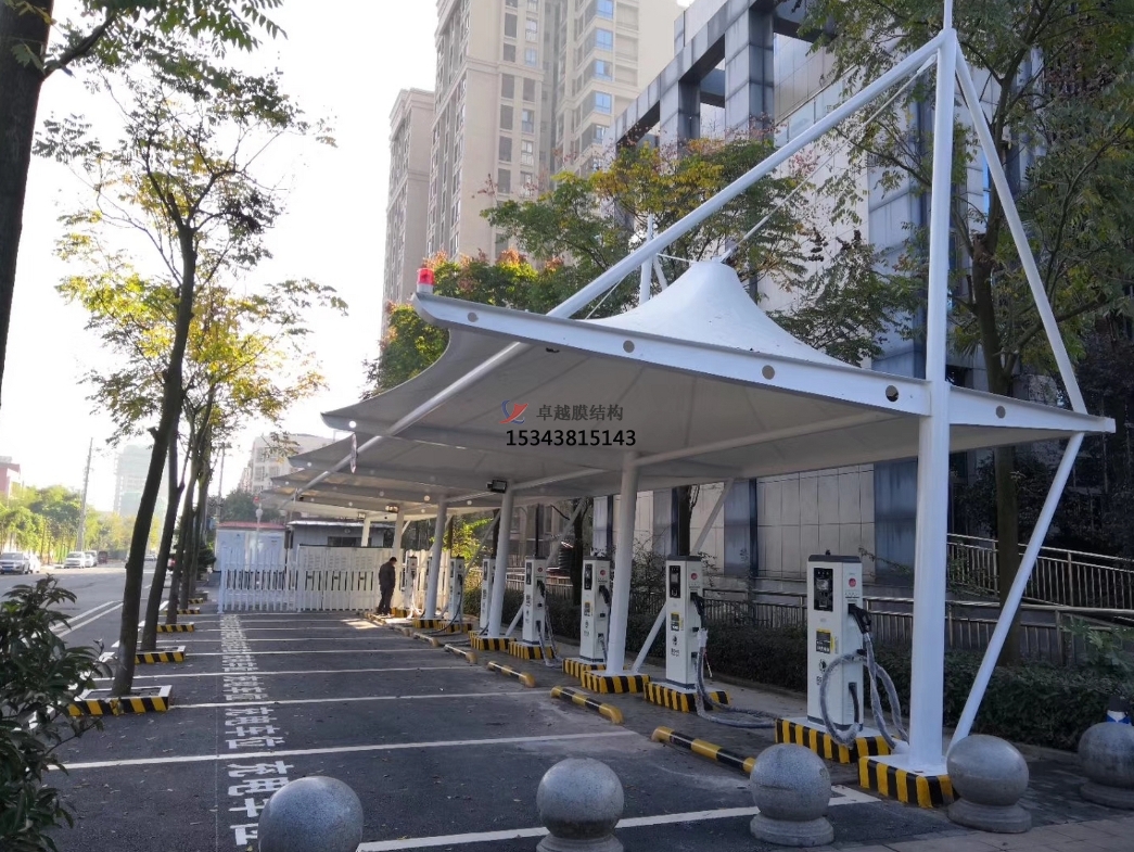 仙桃充電樁車(chē)棚——仙桃膜結(jié)構(gòu)公司專(zhuān)業(yè)廠家