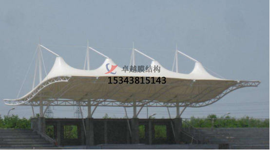 體育場(chǎng)看臺(tái)如何使用膜結(jié)構(gòu)設(shè)計(jì)？