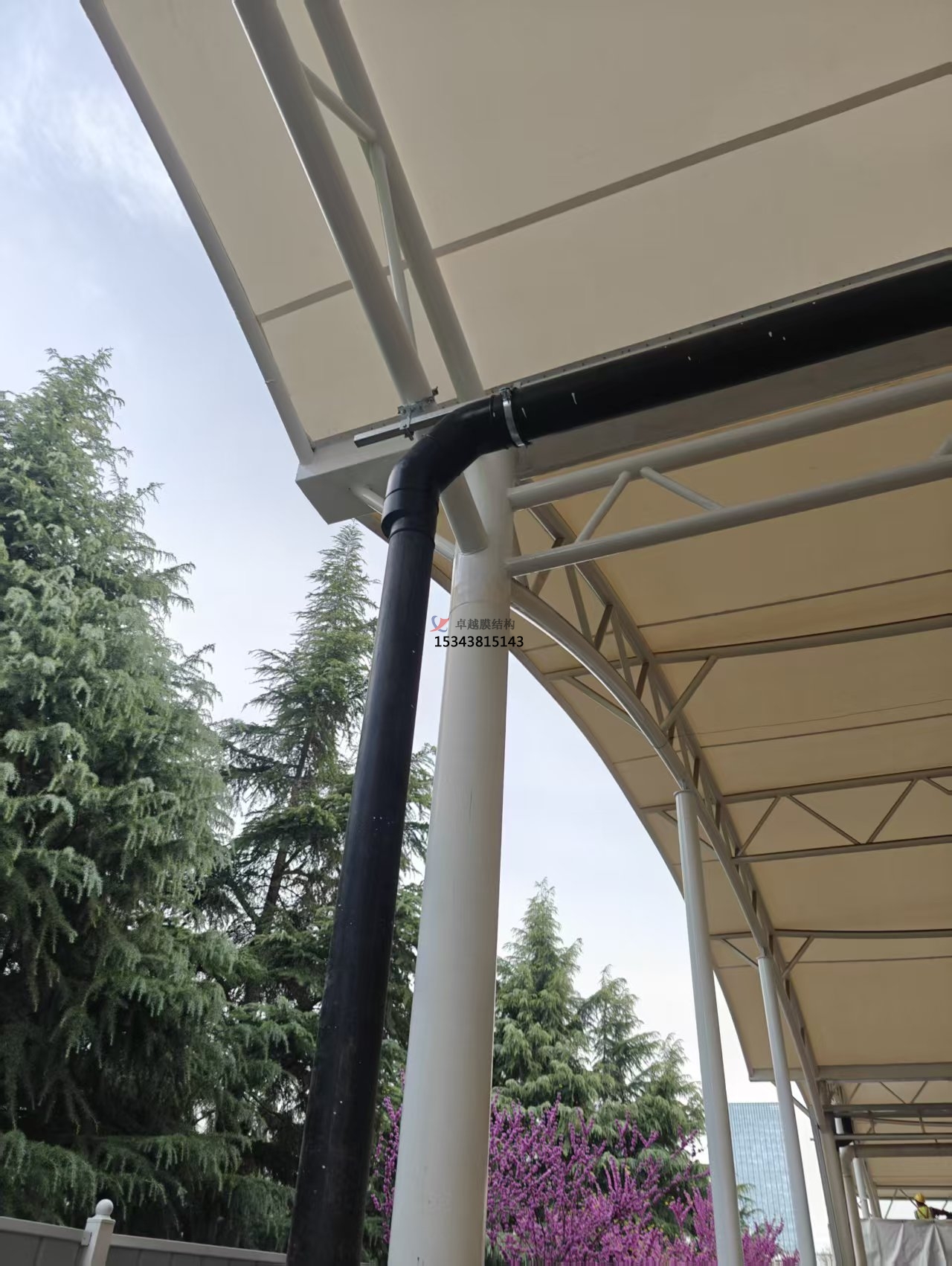 屋面虹吸排水系統(tǒng)的安裝過(guò)程