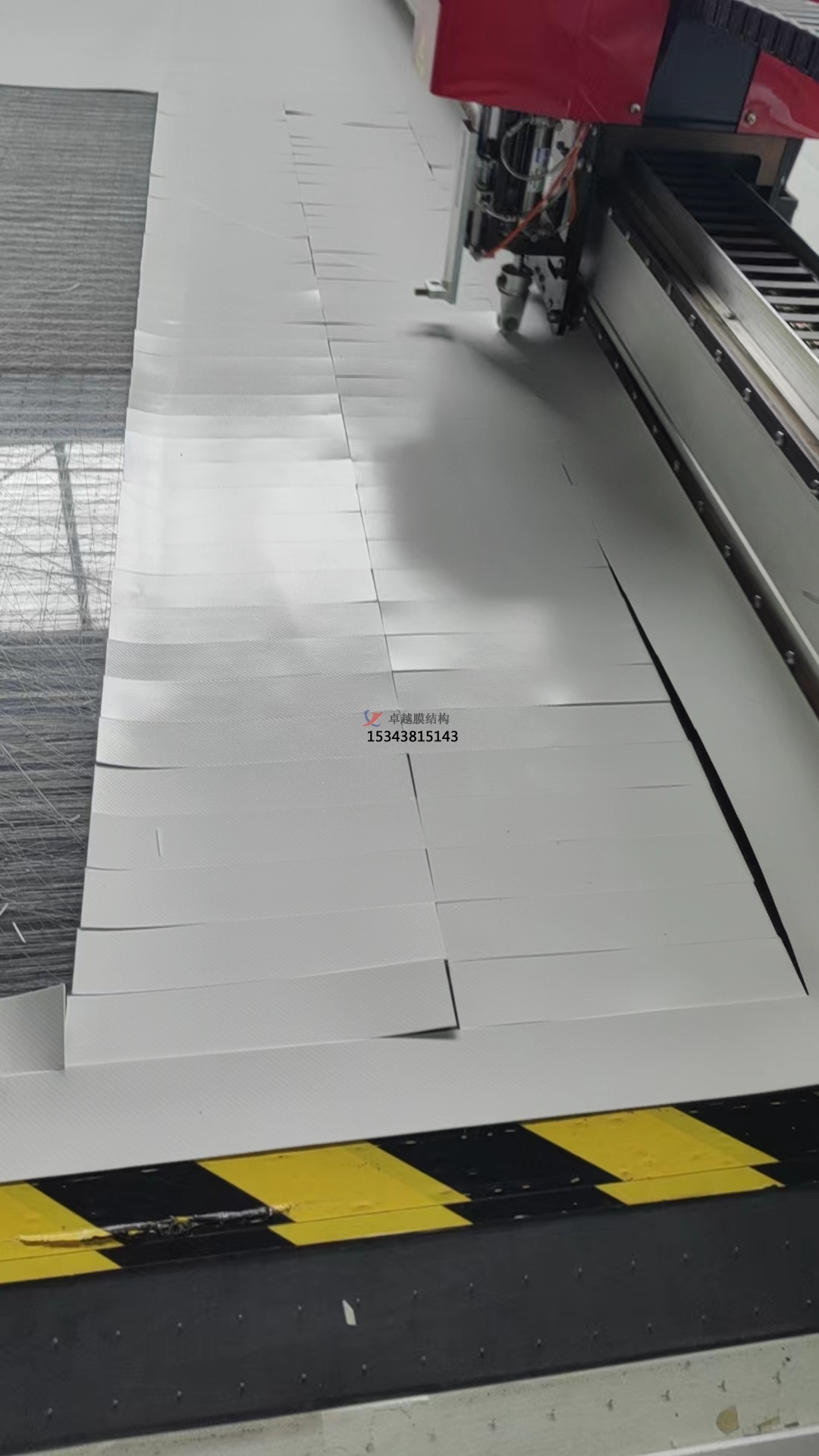 PTFE膜材加工過(guò)程