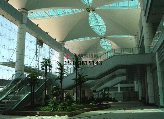 安康張拉膜籃球場(chǎng)遮陽棚生產(chǎn)廠家設(shè)計(jì)施工【安康學(xué)院張拉膜籃球場(chǎng)遮陽棚】等項(xiàng)目